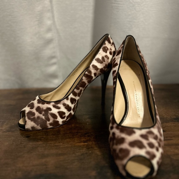 🐆 Giuseppe Zanotti Calf Hair Pumps Size 11 IT 41 Leopard fur MSRP $775ish - Picture 4 of 9